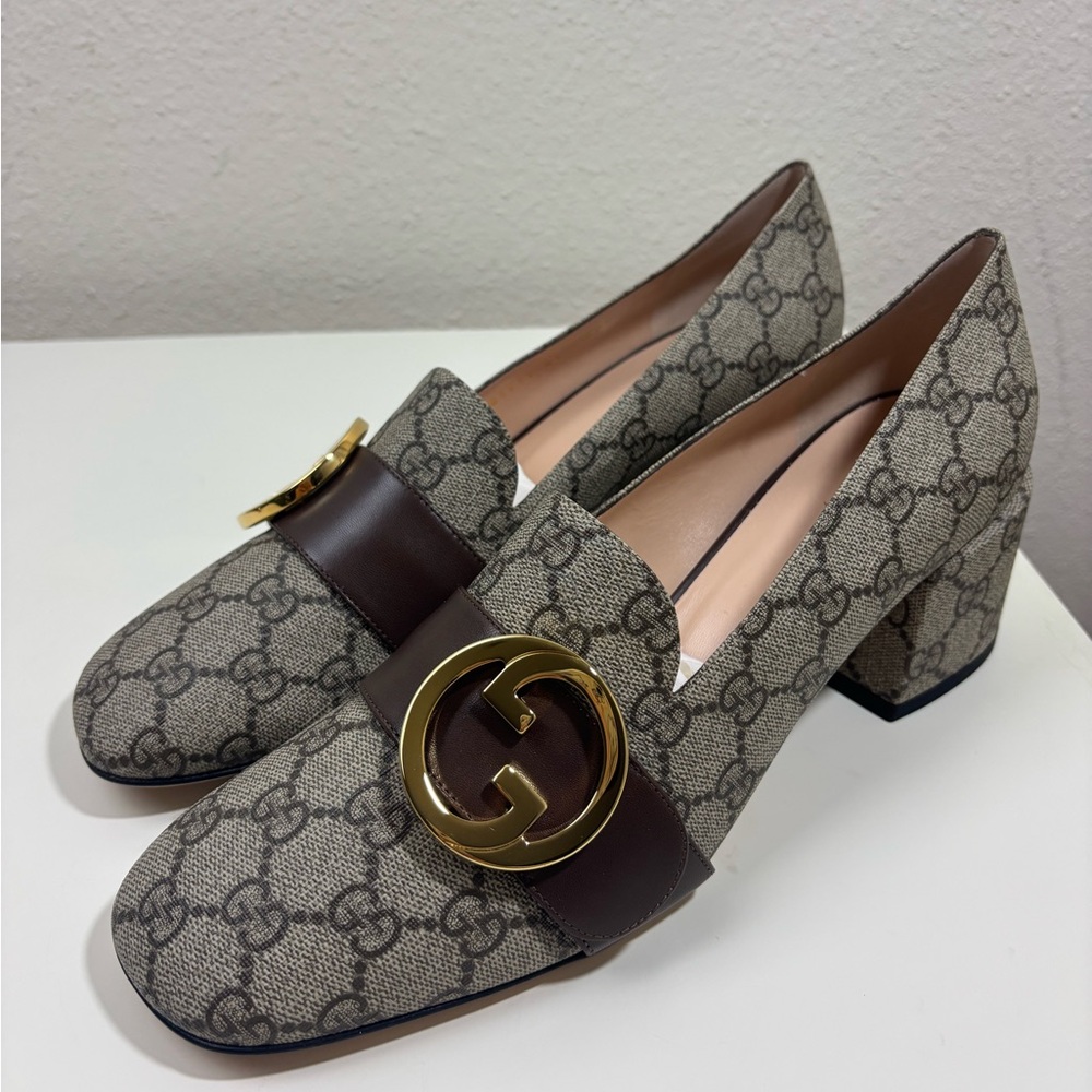 Gucci Blondie GG Supreme Loafers